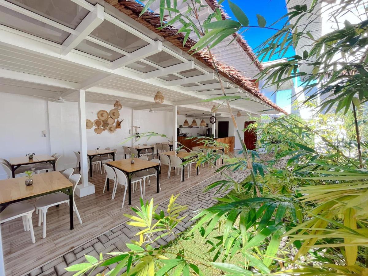 Anlio Resort Dauis Buitenkant foto